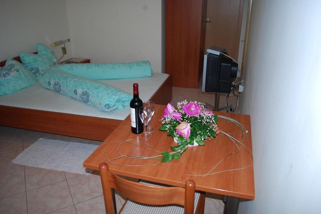 4 Palme Apartments A Фунтана Екстериор снимка